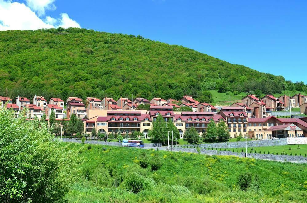 Tsaghkadzor Marriott Hotel Exterior photo